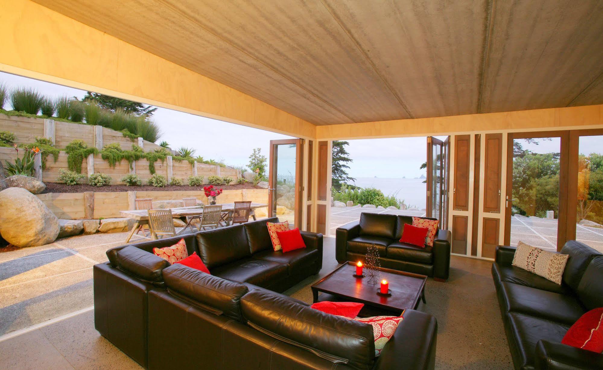 Ahu Ahu Beach Villas Oakura Екстер'єр фото